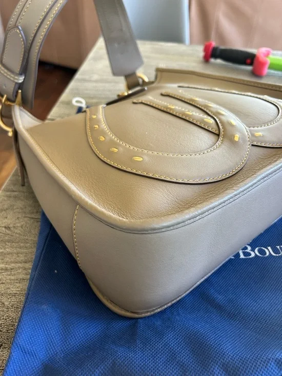 NWOT Dooney & Bourke Western Horseshoe Large Florentine Hobo Bag Taupe - Picture 4 of 11